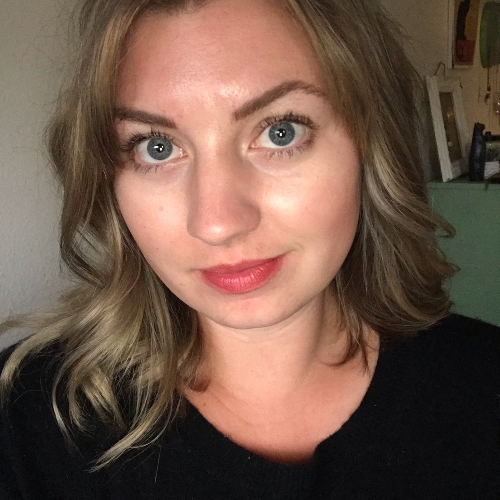 Meet your Posher, Ava